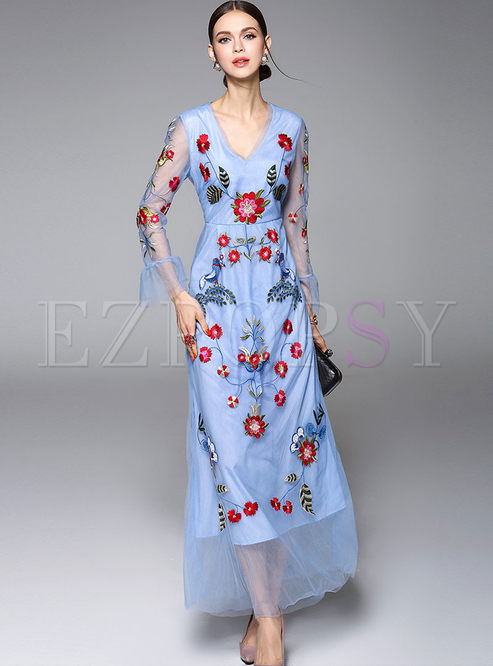 Fashion Flower Embroidery Maxi Dress