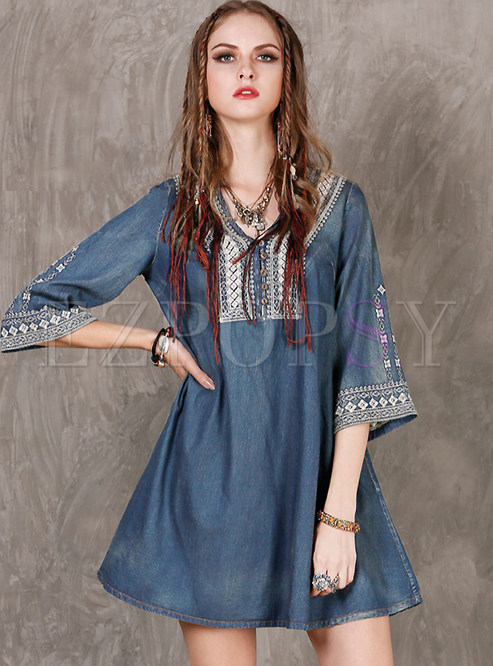 Ethnic Embroidery Flare Sleeve Blouse