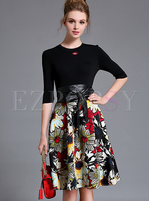 Fashion Brief Top & Print Skirt Suits