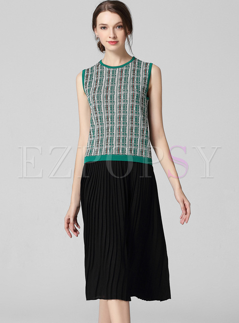 Sweet Stitching Pleated Knitted Dress