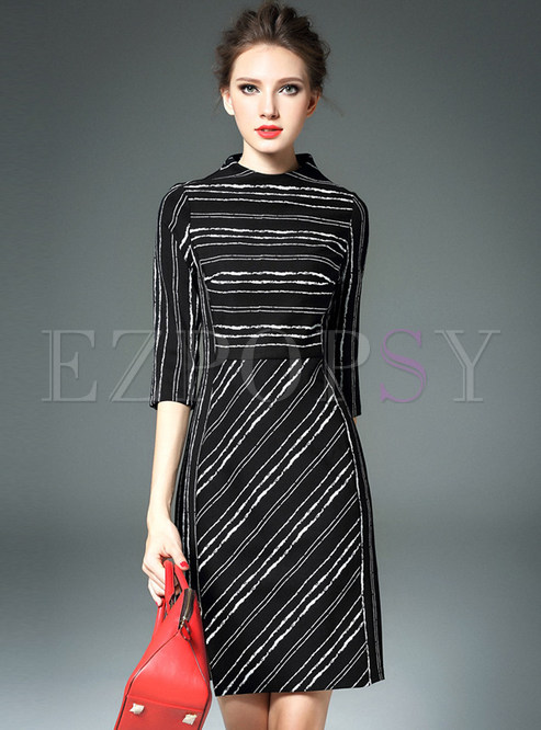 Half Sleeve Stripe Print Bodycon Dress