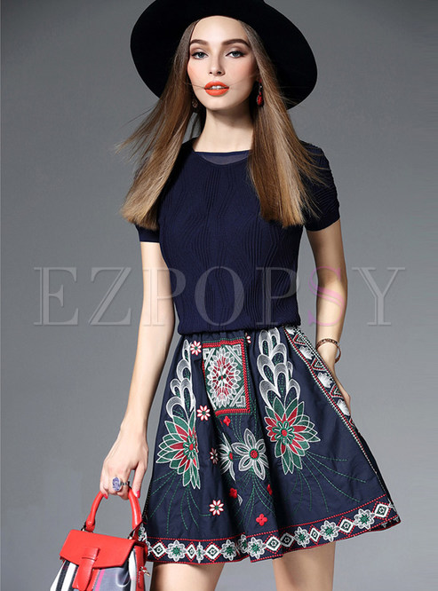Nipped Waist Short Sleeve Top & A-line Embroidery Skirt