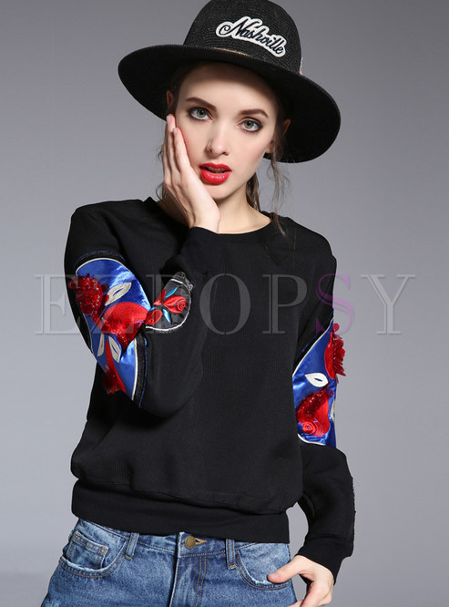 Casual Embroidered O-neck Hit Color Hoodies