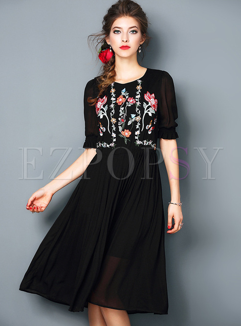 Black Pleat Flower Embroidery Skater Dress