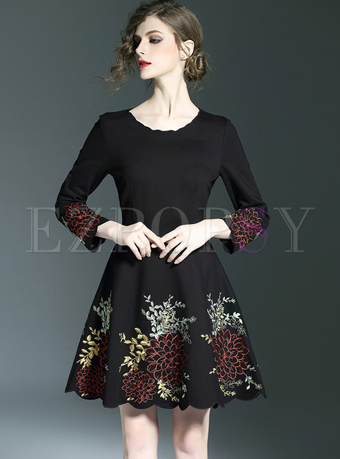 Black Flower Embroidery Waist A-line Dress