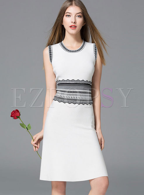 Brief Sleeveless Hit Color Nipped Waist Knitted Dress