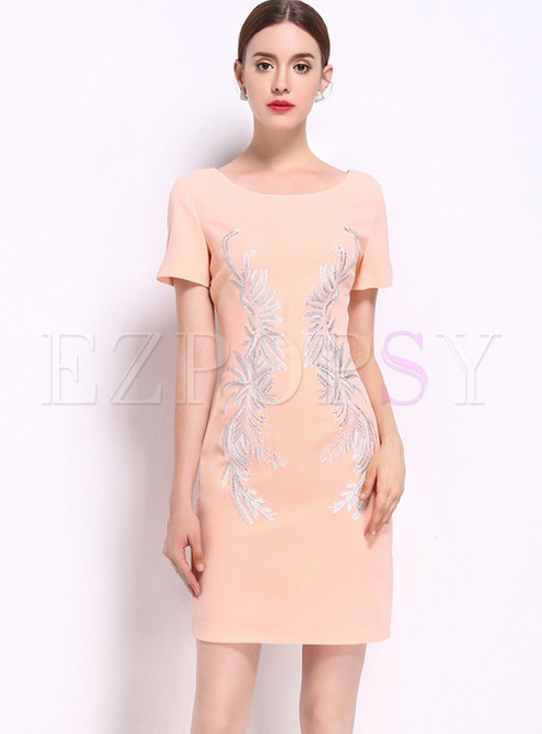 Brief Embroidered Short Sleeve Bodycon Dress