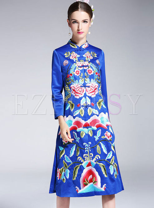 Vintage Embroidered Stand Collar Shift Dress