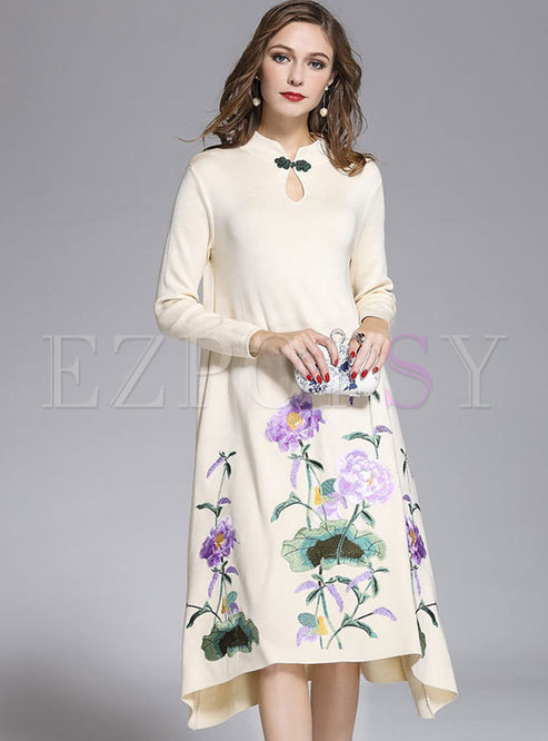 Ethnic Lotus Embroidered Loose Long Sleeve Knitted Dress