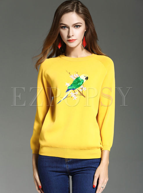 Bee Embroidered Long Sleeve Slit T-shirt