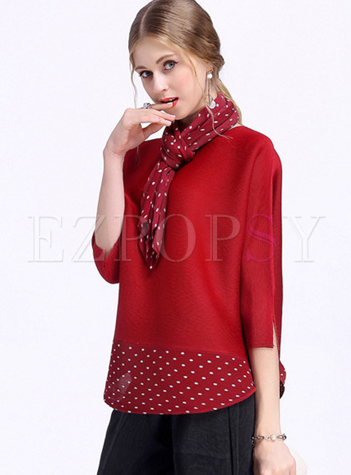 Red Brief Dot-design With Scarf T-shirt