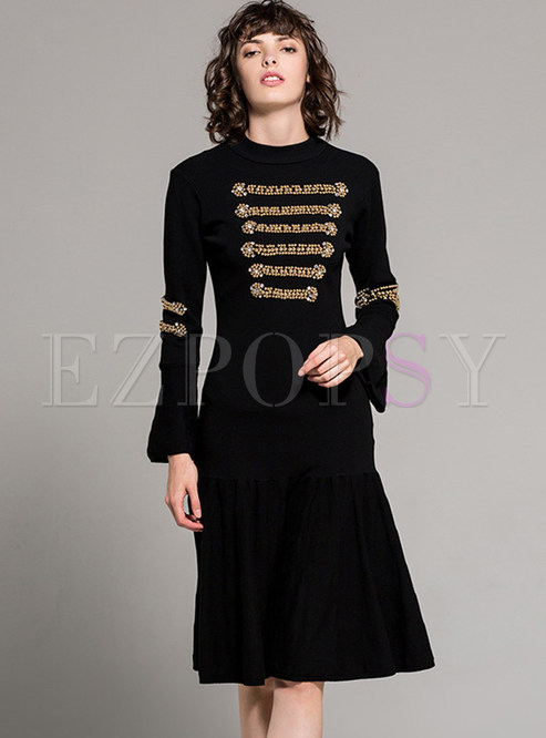 Black Chic Flare Sleeve Knitted Dress