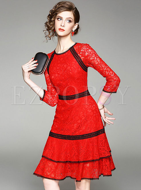 Color-blocked Slim Layered Lace Dress
