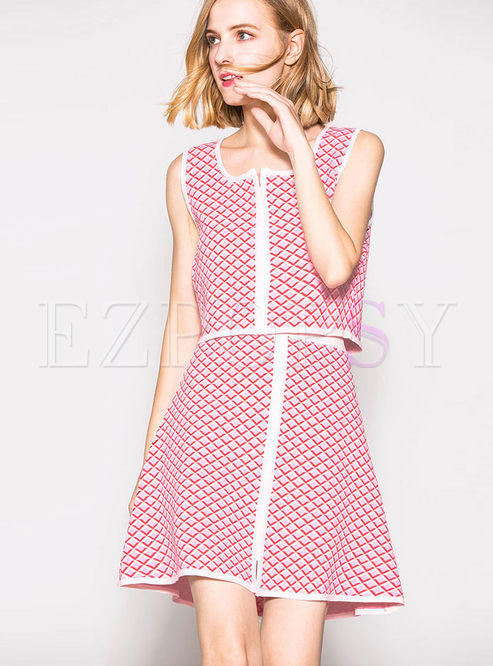 Red Grid Square Neck Sleeveless Knitted Top & Grid High Waist A Line Skirt