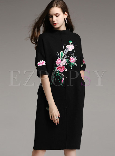 Fashion Standing Collar Half Sleeve Loose Embroidered Dress