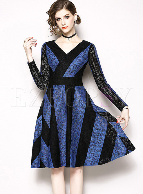Fashion V-neck Color-blocked Lace Splicing Skater Dress