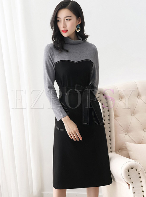 Color-blocked Turtle Neck Splicing A Knitted Dress