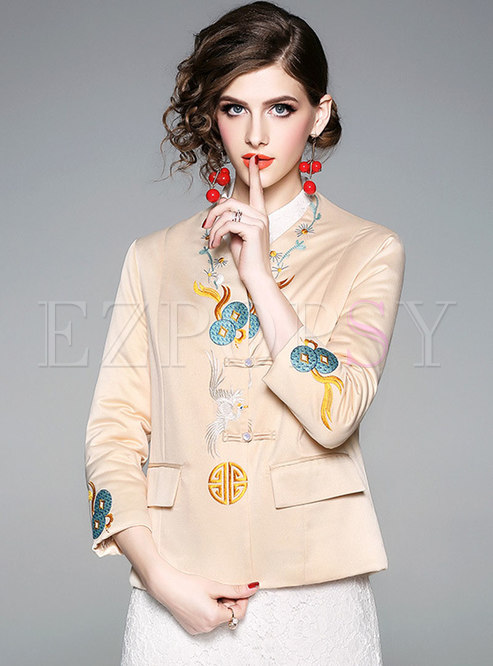 Chic Embroidered V-neck Single-breasted Short Coat