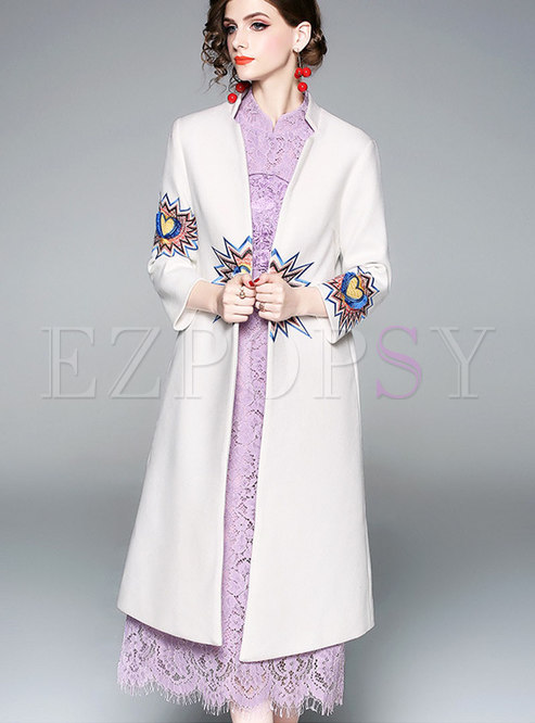 Stylish White Embroidered V-neck Slim Woolen Coat