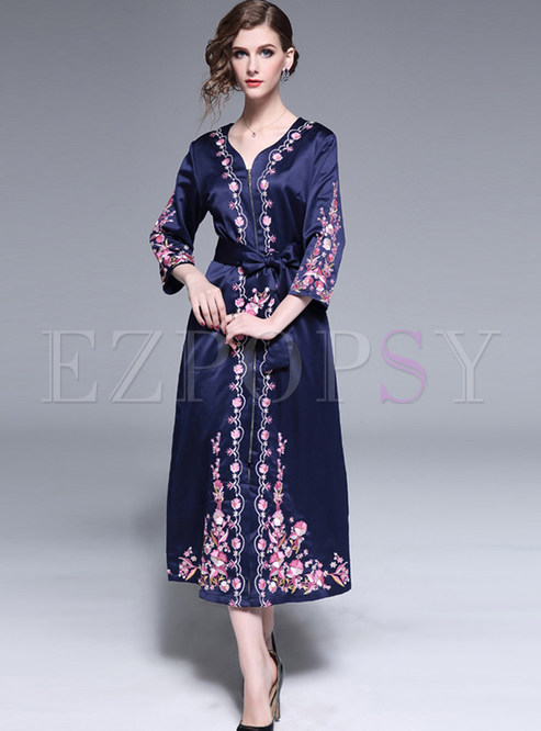 V-neck Long Sleeve Embroidered Zippered Maxi Dress