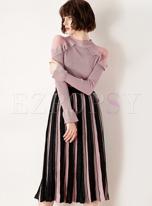 Casual Flare Sleeve Sweater & High-rise Pleated Skirt