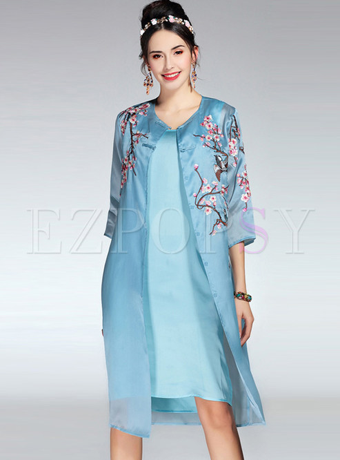Three Quarters Sleeve Embroidered Silk Two Piece Outfits
