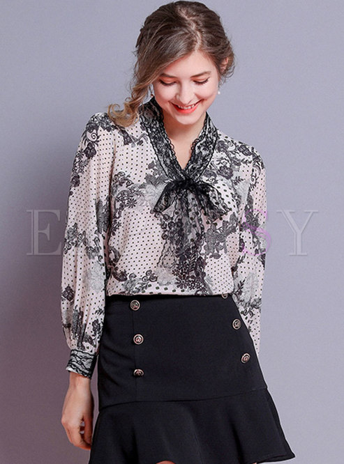 Lace Splicing Print Tie-collar Pullover Blouse
