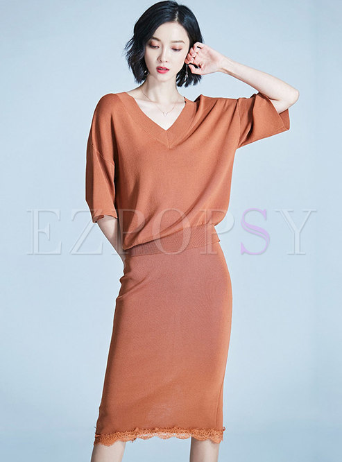 Brief V-neck Loose Knitted Top & Lace Splicing Sheath Skirt