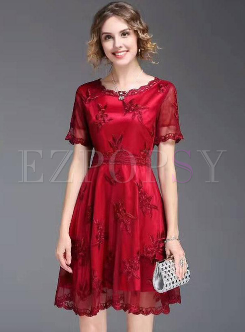 Embroidery Contrast O-Neck Short Sleeves Dresses