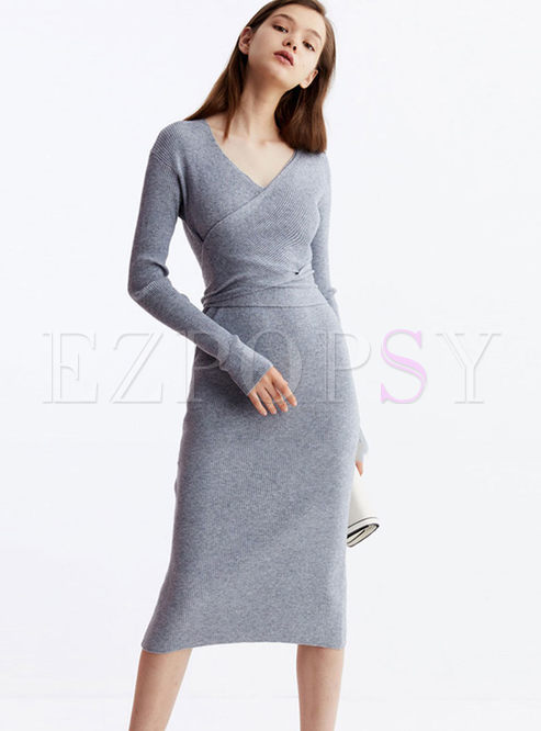 Brief Solid Color V-neck Bodycon Knit Dress