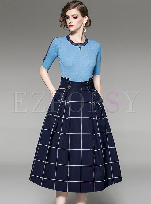 Stylish Color-blocked Knitted Sweater & Plaid Skirt