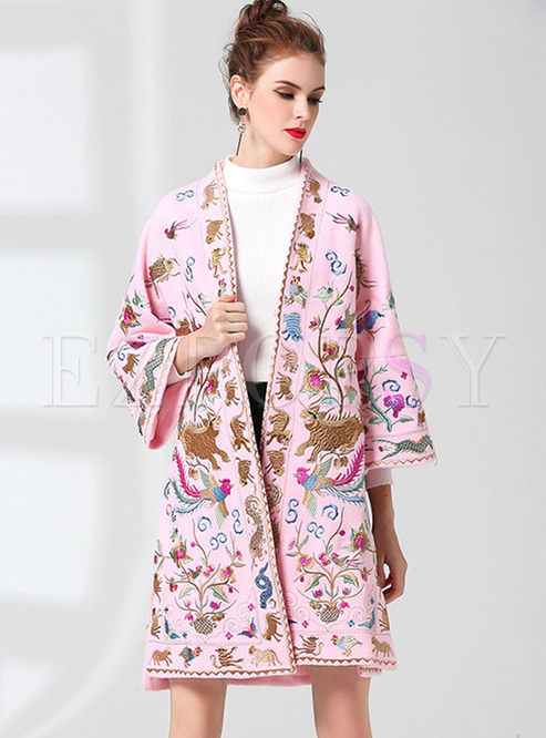 Retro V-neck Embroidered Loose Wool Overcoat