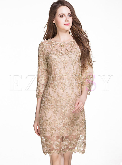 Plus Size Embroidered Lace Slim Cocktail Dress