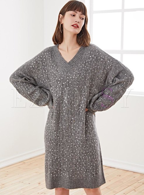 V-neck Squenied Lantern Sleeve Sweater Dress
