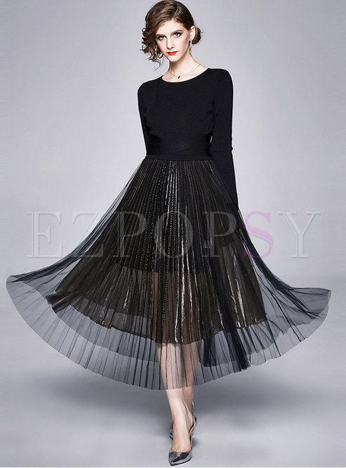 Black Pullover Knit Top & Mesh Pleated Skirt