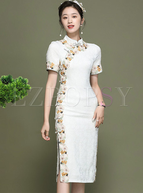 Mandarin Collar Embroidered Bodycon Cheongsam Dress