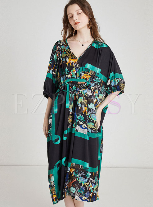 Plus Size V-neck Floral Shift Long Dress