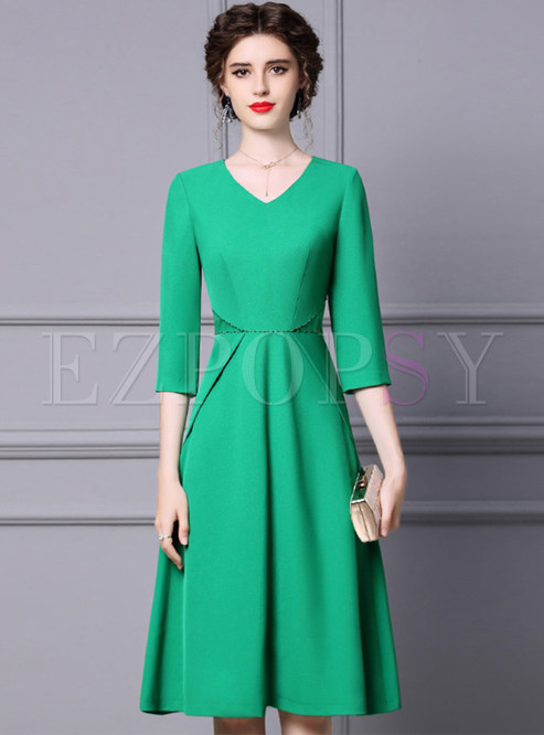 V-Neck Exclusive 3/4 Sleeve Gathered Waist Cocktail Dresses