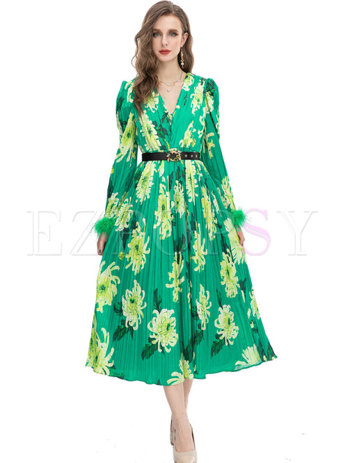Glamorous Deep V-Neck Allover Print Big Hem Maxi Dresses
