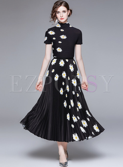 Elegant Floral Printed Mock Neck Skirt Suits For Women