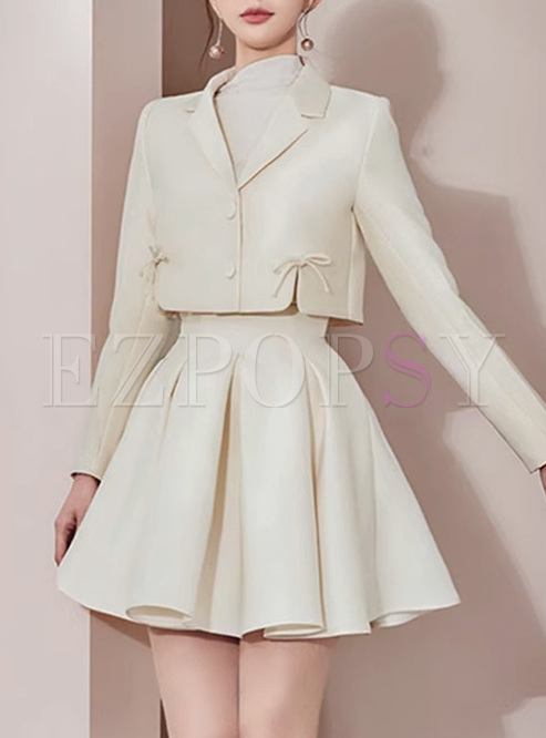 Classy Bow Short Coat & Pleated Skirts