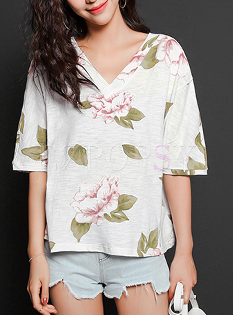 V-Neck Patch Loose Print T-Shirt