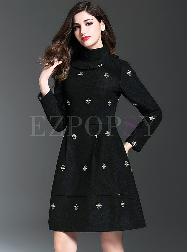 Brief Bees Embroidery Thick Ball Gown Dress