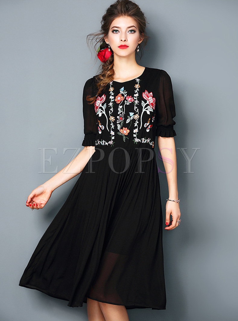 Black Pleat Flower Embroidery Skater Dress
