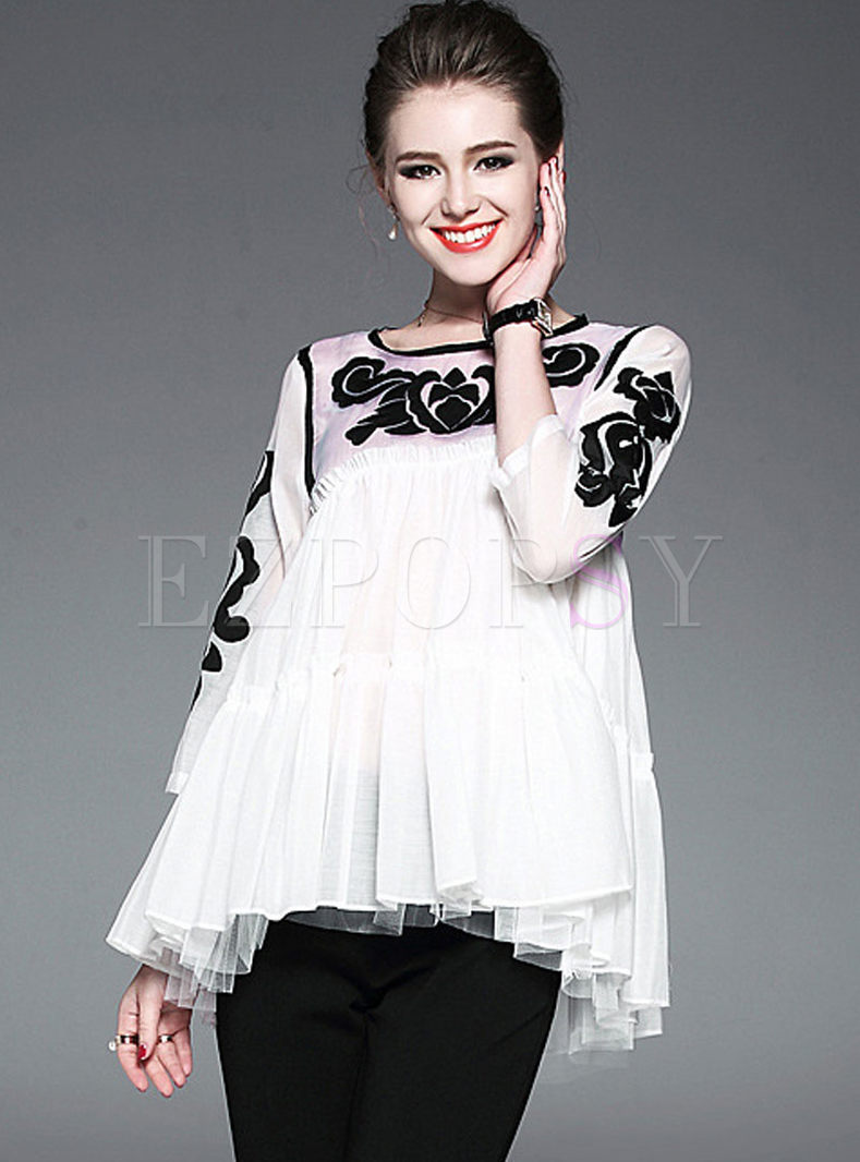 Elegant Loose Mesh Patch Embroidery T-shirt