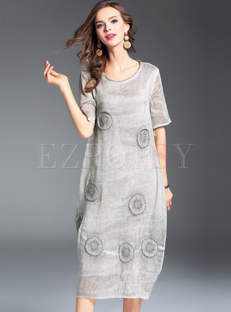 Casual Loose O-neck Embroidery Shift Dress