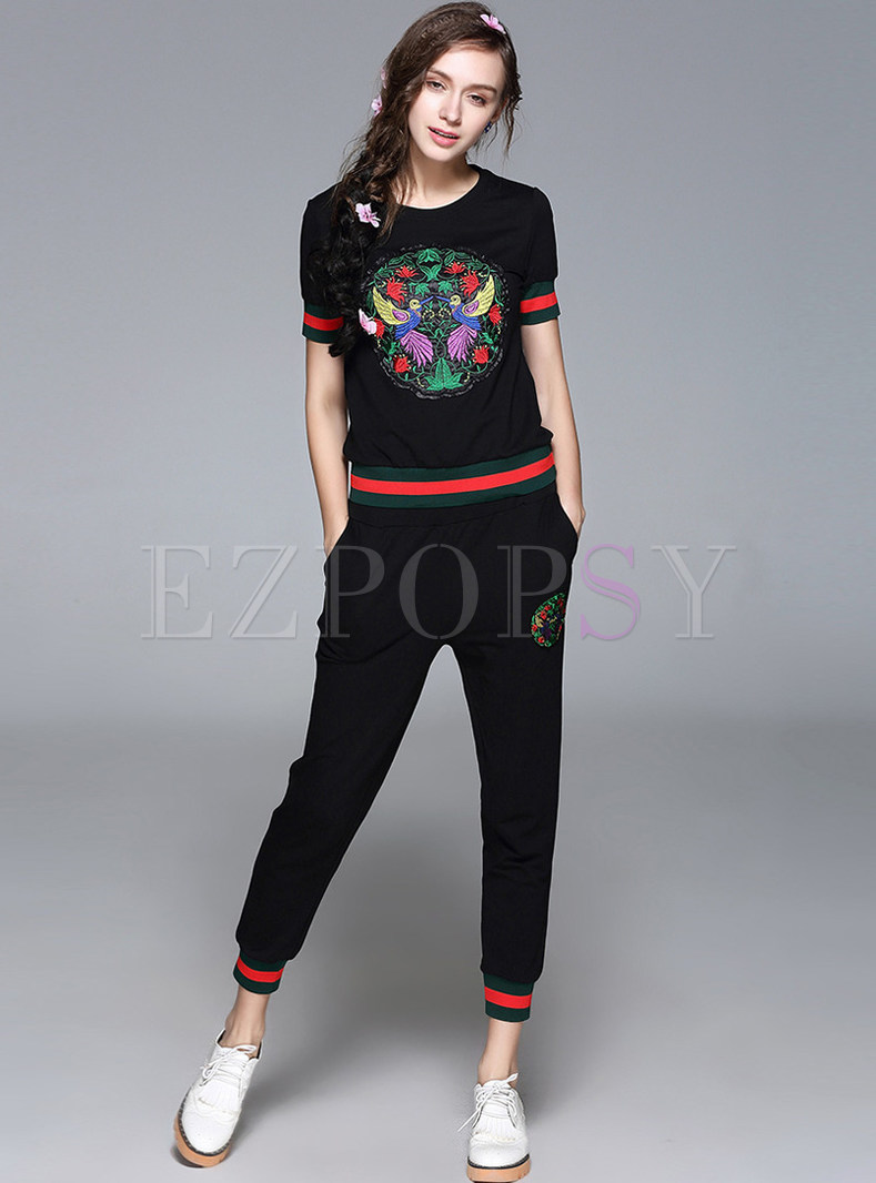 Stylish O-neck Hit Color Embroidery Two-piece Outfits
