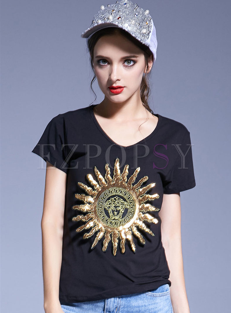 Fashionable Embroidered Sequins V-neck T-shirt 