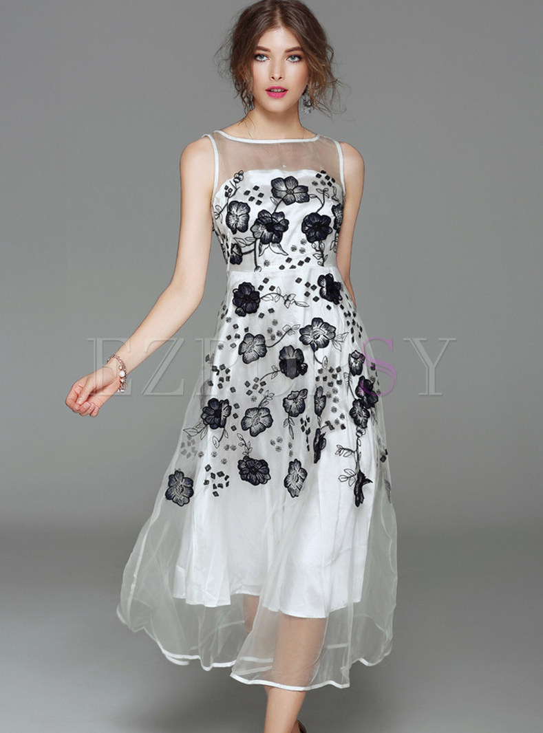 Elegant Mesh Embroidered Sleeveless Maxi Dress