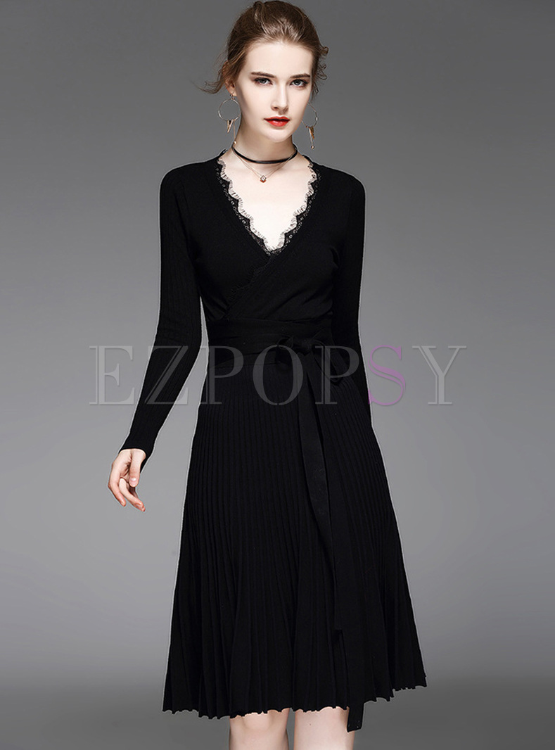 Black Falbala V-neck Knitted Dress